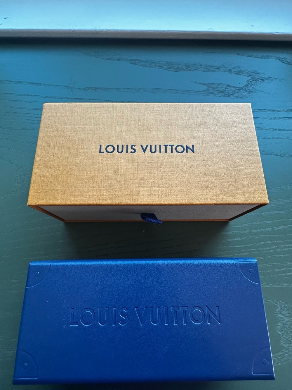Louis Vuitton Box and Case for eye glasses/Sunglasses Unisex Case - Picture 3 of 11